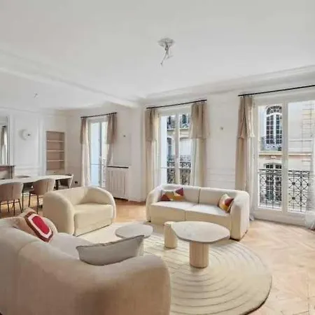 Beautiful In The Heart Of The 16th Arrondissement Apartment Paris